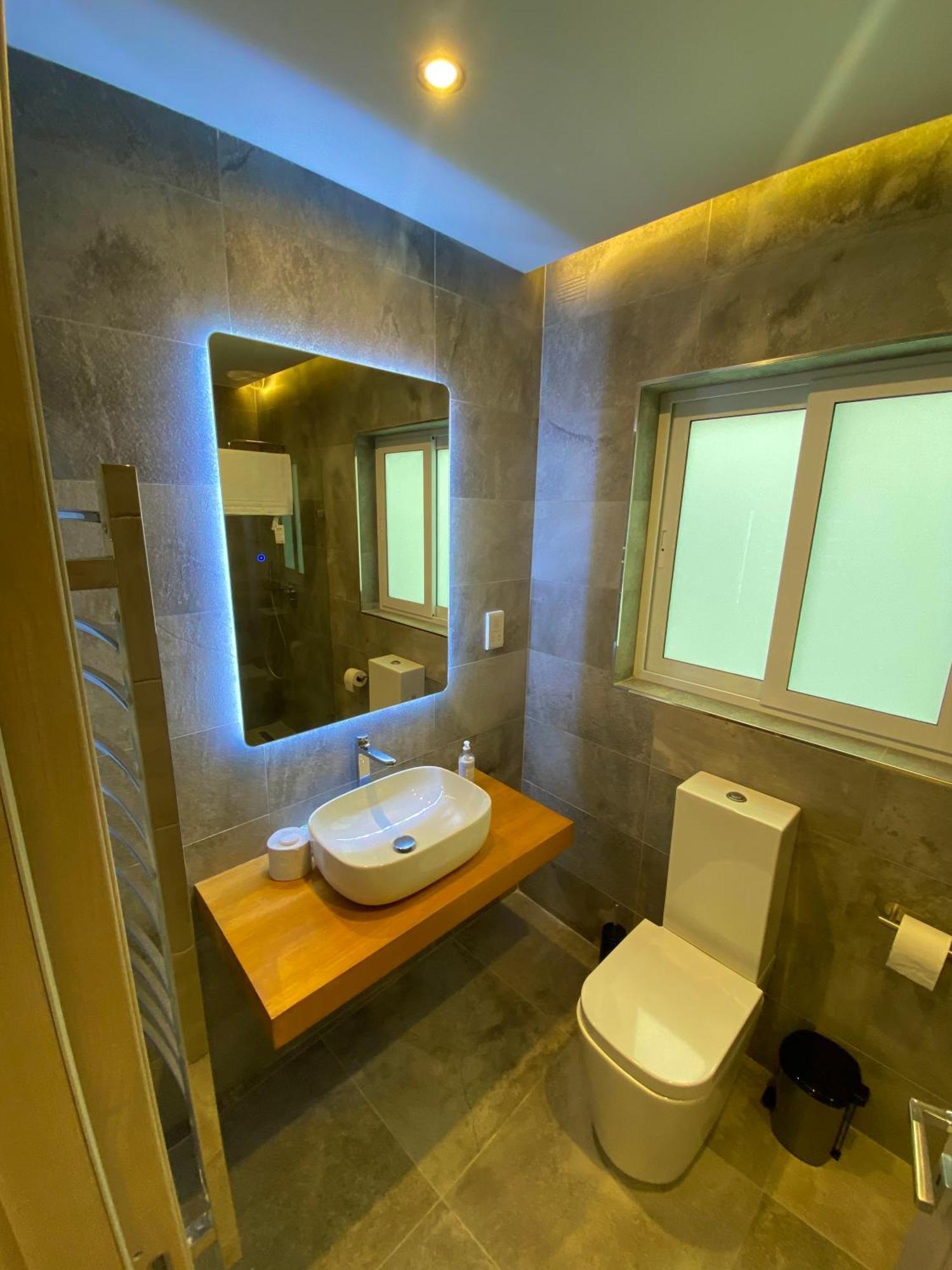 Tigne Sliema Three Bedrooms Apartment Exterior foto